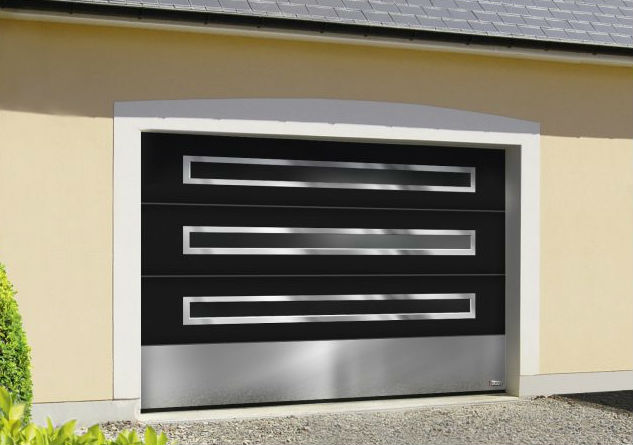 Porte de garage avec hublot panoramique Aludoor