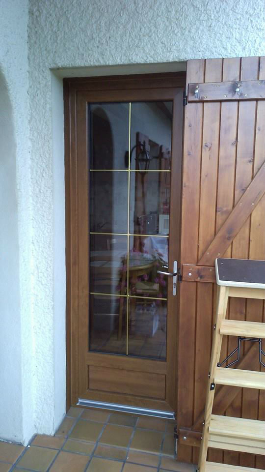 Porte d'entrée vitrée
